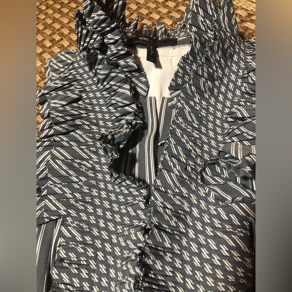 BCBG Maxazria Women’s Size 12 Sleeveless Ruffle Knee Length Dress - Picture 9 of 12